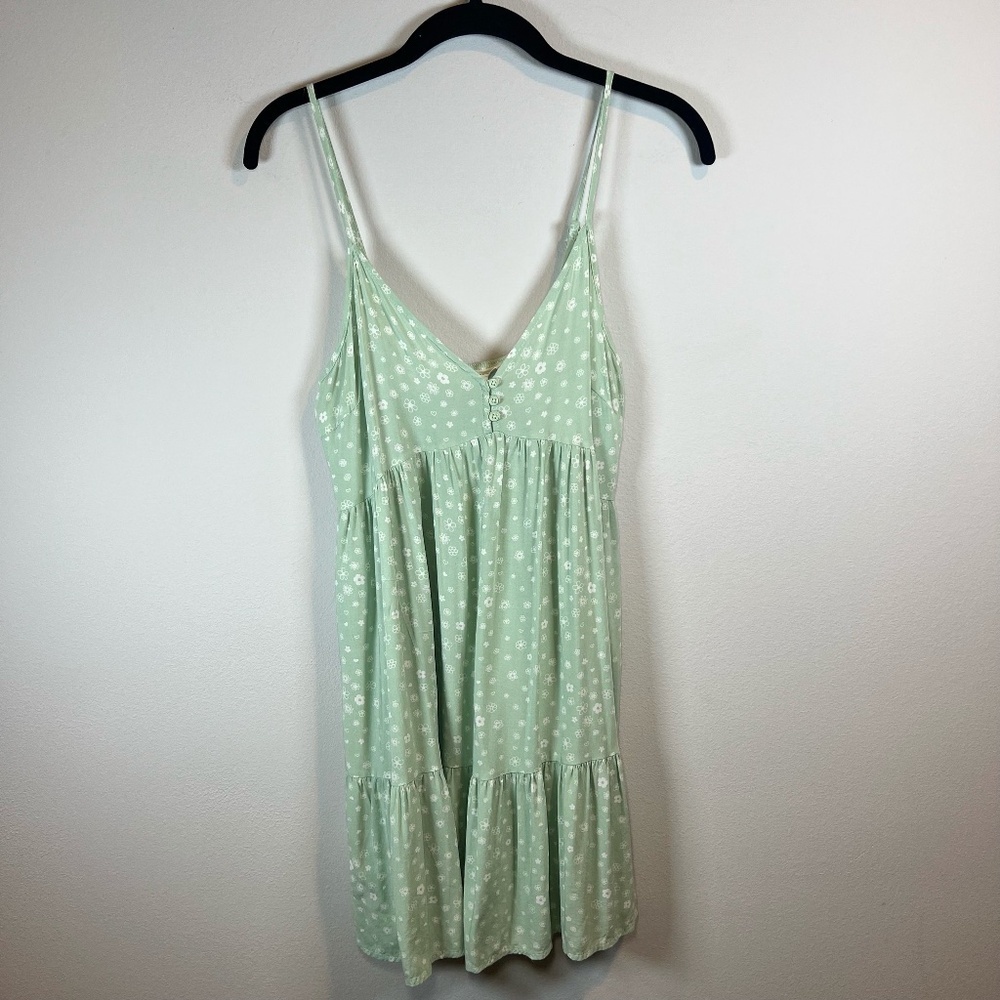 LA Hearts Dainty Floral Mini Dress Green White Babydoll Sleeveless Ruffle Boho S